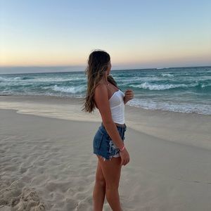 Meet your Posher, Ady